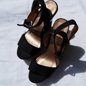 BCBG palatform sandals